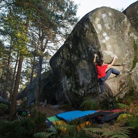 Le Saphir Easy Parking Comfort Lägenhet Fontainebleau Exteriör bild